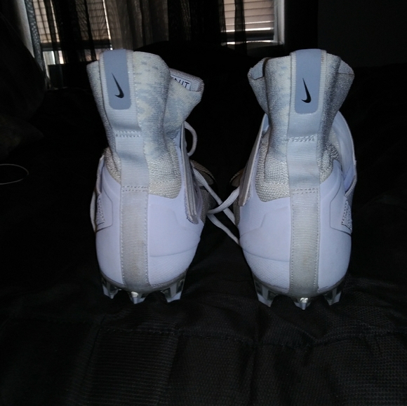 Nike alpha menace elite 2 mens football cleats main image 4
